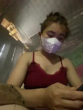 yuii-717 online show from 04-05-26, 10:23