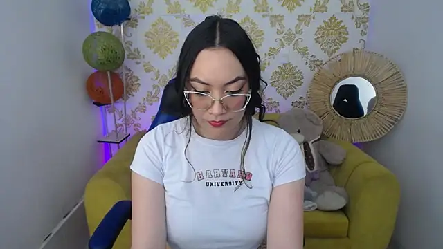 Snapshot of ALISS_M_ chatting on 02-20-26, 07:47 ALISS M online show from 02-20-26, 07:47