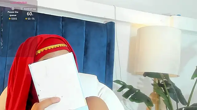 fatimarab   online show from 04-21-26, 03:35