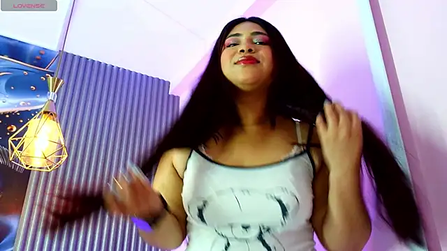 Snapshot of rouxinferno_cr chatting on 02-05-26, 02:49 rouxinferno cr online show from 02-05-26, 02:49