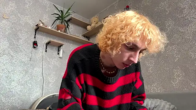 Snapshot of Fred_bucks chatting on 02-20-26, 08:05 Fred bucks online show from 02-20-26, 08:05