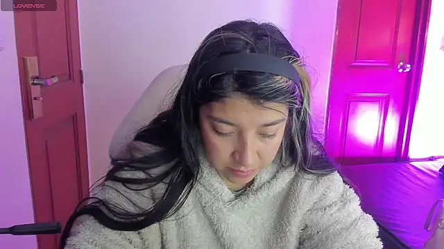 Dahiana Dmour  online show from 06-04-26, 12:44