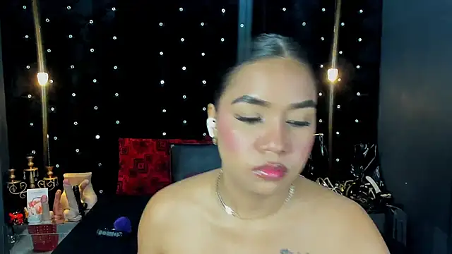 Snapshot of MiaWolton chatting on 02-24-26, 08:07 MiaWolton online show from 02-24-26, 08:07