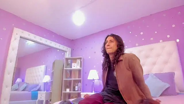 Snapshot of Goldentemptation_ chatting on 02-25-26, 07:45 Goldentemptation online show from 02-25-26, 07:45