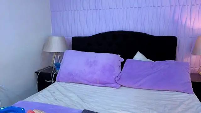 Snapshot of Mia_Cherry__ chatting on 02-07-26, 01:26 Mia Cherry online show from 02-07-26, 01:26