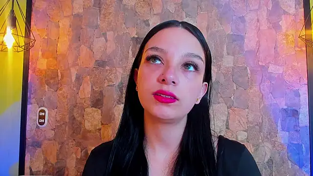 Elizabeth Ferrer online show from 04-15-26, 12:23