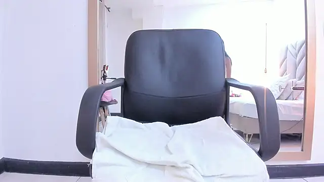 Snapshot of IsabellaFoox chatting on 03-01-26, 12:29 IsabellaFoox online show from 03-01-26, 12:29