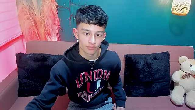 Snapshot of Patrick_Howland_ chatting on 02-05-26, 03:22 Patrick Howland online show from 02-05-26, 03:22