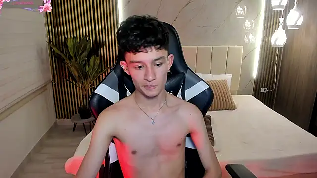 Snapshot of Patrick_Howland_ chatting on 02-15-26, 07:51 Patrick Howland online show from 02-15-26, 07:51