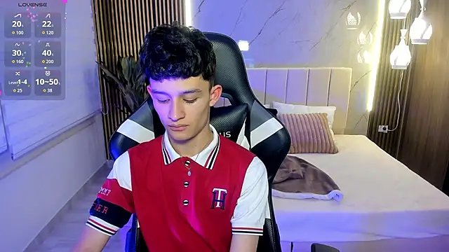 Snapshot of Patrick_Howland_ chatting on 02-16-26, 03:24 Patrick Howland online show from 02-16-26, 03:24