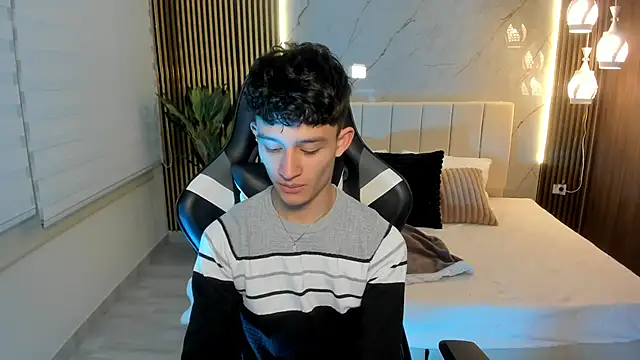 Snapshot of Patrick_Howland_ chatting on 02-17-26, 03:25 Patrick Howland online show from 02-17-26, 03:25