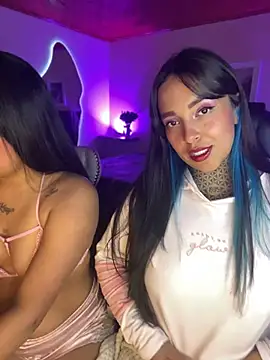 Annie Alicee online show from 04-17-26, 04:43