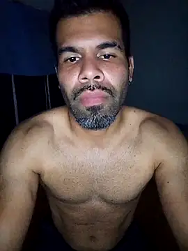 Snapshot of thom_1 chatting on 02-09-26, 02:37 thom 1 online show from 02-09-26, 02:37