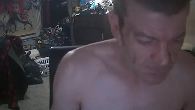 Snapshot of crikeycock chatting on 02-28-26, 02:56 crikeycock online show from 02-28-26, 02:56