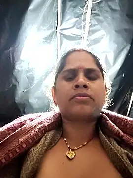 Snapshot of Hot_kiran4 chatting on 02-12-26, 04:24 Hot kiran4 online show from 02-12-26, 04:24