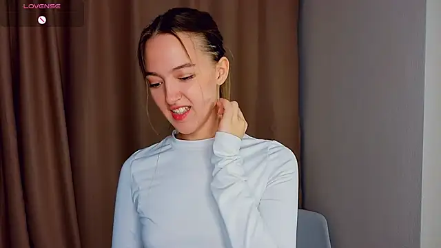 SupakuChan online show from 02-14-26, 08:49