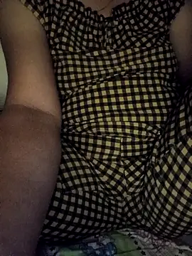 Snapshot of Anna-222 chatting on 02-24-26, 04:05 Anna-222 online show from 02-24-26, 04:05