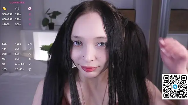 HannaHayles online show from 03-06-26, 05:42