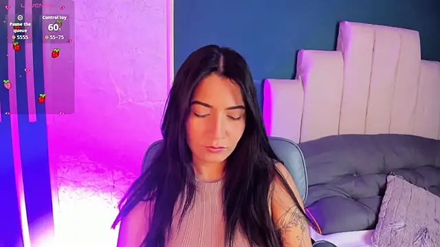 Adrienne   online show from 04-06-26, 05:36