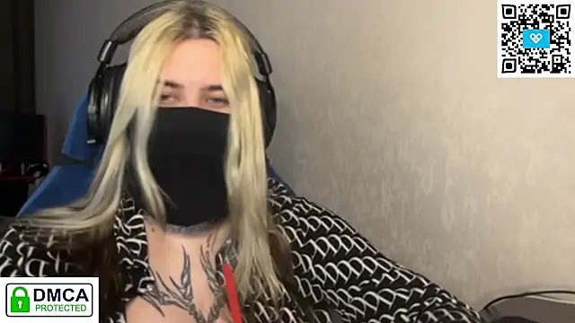 Snapshot of UnaXyling chatting on 02-25-26, 11:58 UnaXyling online show from 02-25-26, 11:58