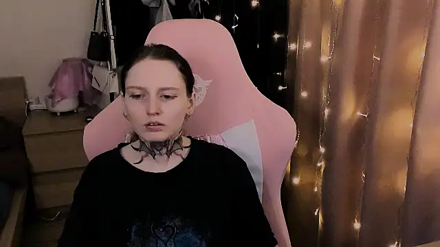 Onyxix online show from 03-17-26, 06:44