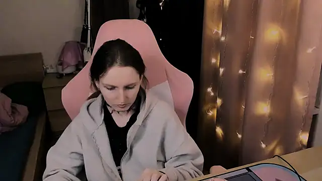 Onyxix online show from 04-01-26, 08:06