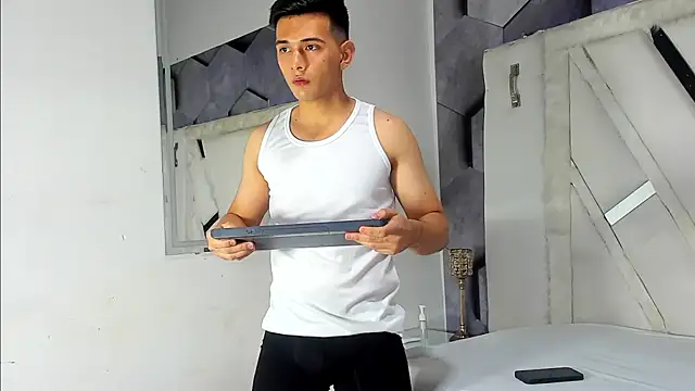 GoldenBoyM online show from 02-08-26, 02:37