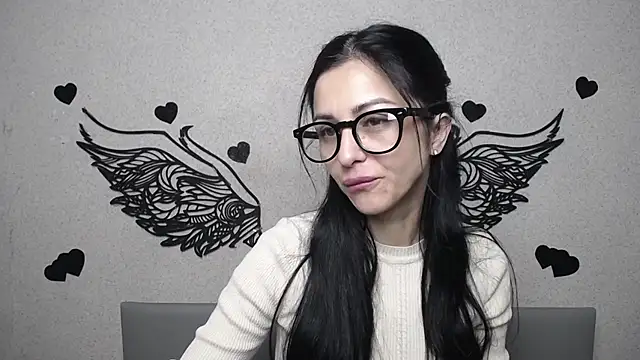 Snapshot of EvaClarkk chatting on 05-14-26, 05:47 EvaClarkk online show from 05-14-26, 05:47