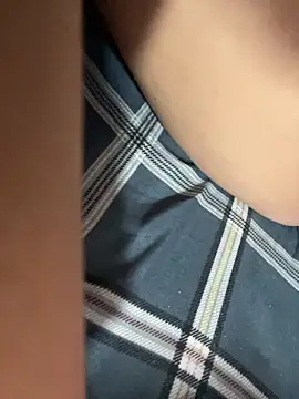 Miu Xinh online show from 02-10-26, 08:13