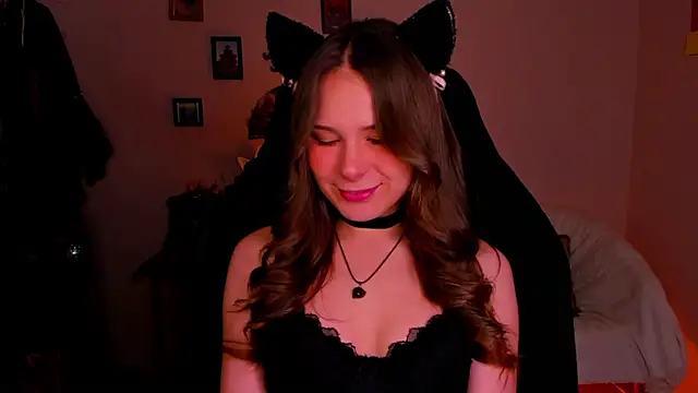 Snapshot of LanaLovely chatting on 05-21-26, 06:42 LanaLovely online show from 05-21-26, 06:42