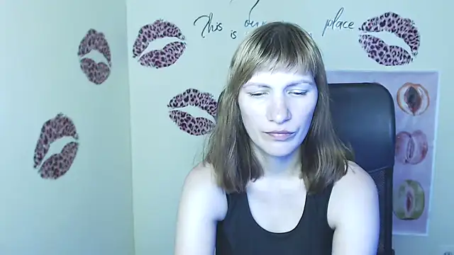 Snapshot of Rosalinda_ro chatting on 06-27-26, 12:22 Rosalinda ro online show from 06-27-26, 12:22