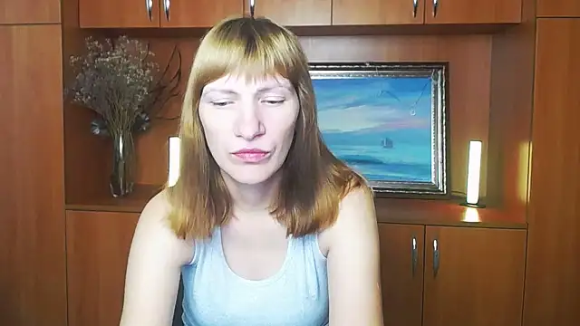Snapshot of Rosalinda_ro chatting on 07-14-26, 06:40 Rosalinda ro online show from 07-14-26, 06:40