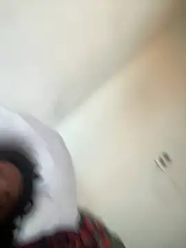 Snapshot of Adriputinha chatting on 03-16-26, 07:51 Adriputinha online show from 03-16-26, 07:51