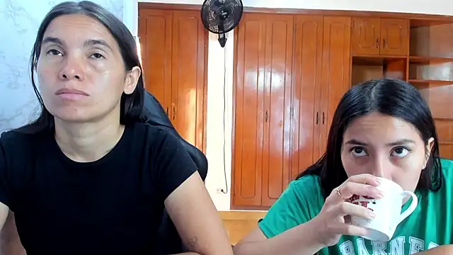 Emily and Soffy online show from 03-11-26, 12:11