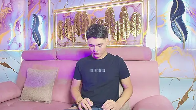 FemNoa online show from 02-20-26, 07:25