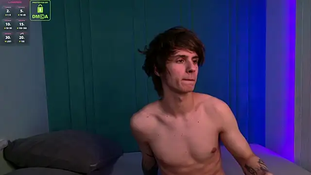 Snapshot of HoogWilder chatting on 02-17-26, 08:26 HoogWilder online show from 02-17-26, 08:26