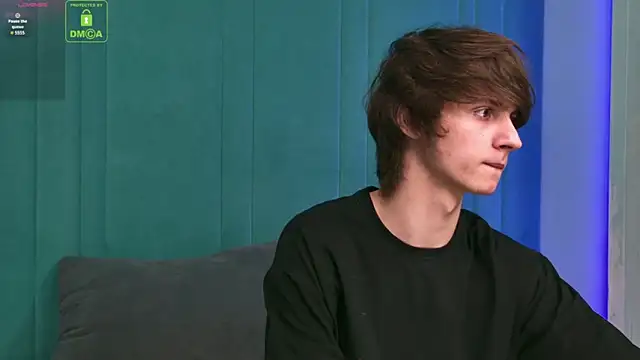 Snapshot of HoogWilder chatting on 02-28-26, 08:21 HoogWilder online show from 02-28-26, 08:21