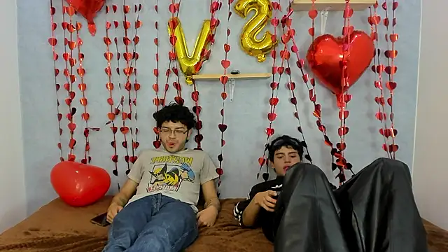 Snapshot of Eliotkinky chatting on 02-18-26, 05:09 Eliotkinky online show from 02-18-26, 05:09