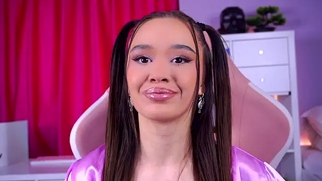 Snapshot of MistyReeds chatting on 02-16-26, 06:20 MistyReeds online show from 02-16-26, 06:20