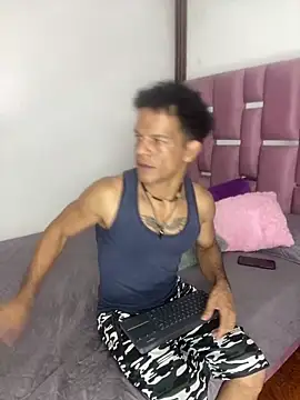 Snapshot of MaxyRyan chatting on 02-20-26, 01:11 MaxyRyan online show from 02-20-26, 01:11