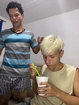 Snapshot of MaxyRyan chatting on 02-22-26, 06:13 MaxyRyan online show from 02-22-26, 06:13