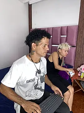 Snapshot of MaxyRyan chatting on 02-26-26, 12:59 MaxyRyan online show from 02-26-26, 12:59