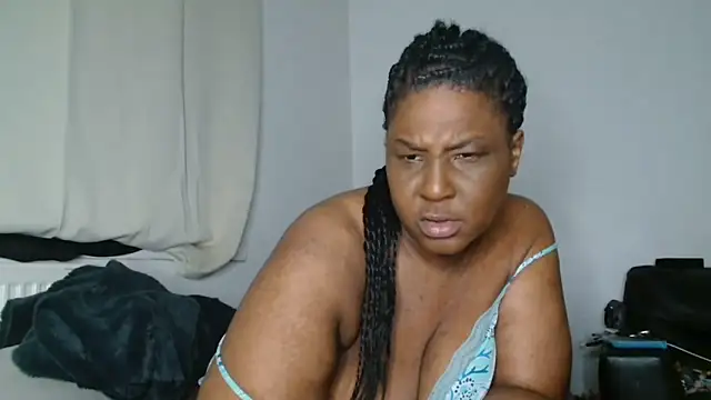 CurvySashia online show from 06-23-26, 02:42