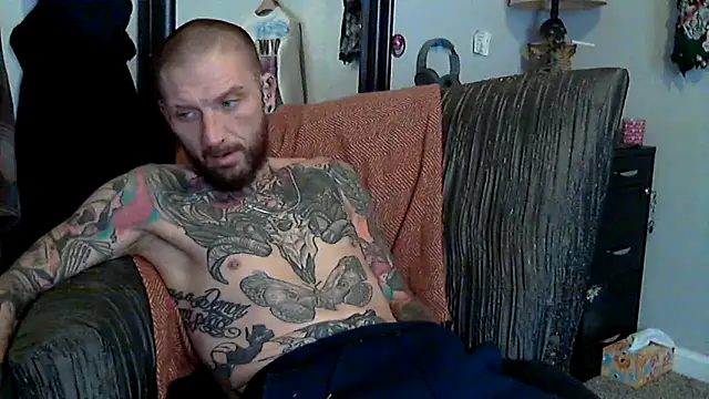 Snapshot of F_D_R_ chatting on 02-08-26, 06:55 F D R online show from 02-08-26, 06:55