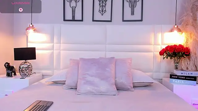 Snapshot of RaquelHyde_ chatting on 02-08-26, 12:41 RaquelHyde online show from 02-08-26, 12:41