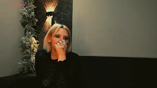 ImNysha online show from 04-18-26, 10:52