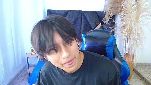 nikoo 18 online show from 03-31-26, 02:06