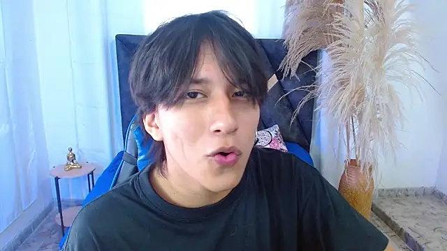 nikoo 18 online show from 04-08-26, 02:28