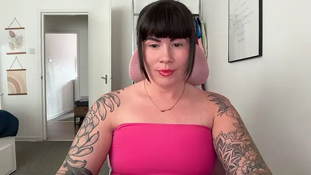 EdenRose online show from 05-01-26, 11:59