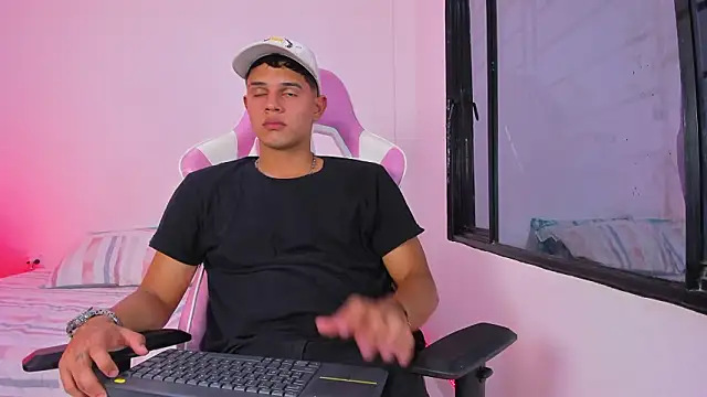 Adrian Prime  online show from 02-05-26, 06:56